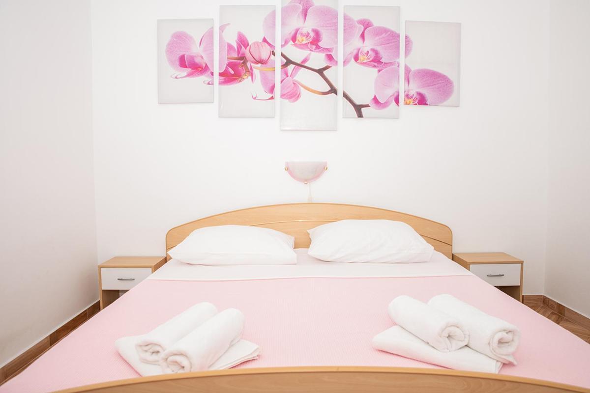 Apartman Mira I Denis 苏佩塔斯卡德拉加 客房 照片